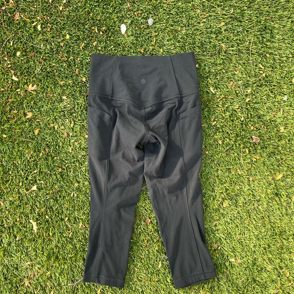 Athleta Pants - Althleta Salutation Stash pocket leggings in powervita